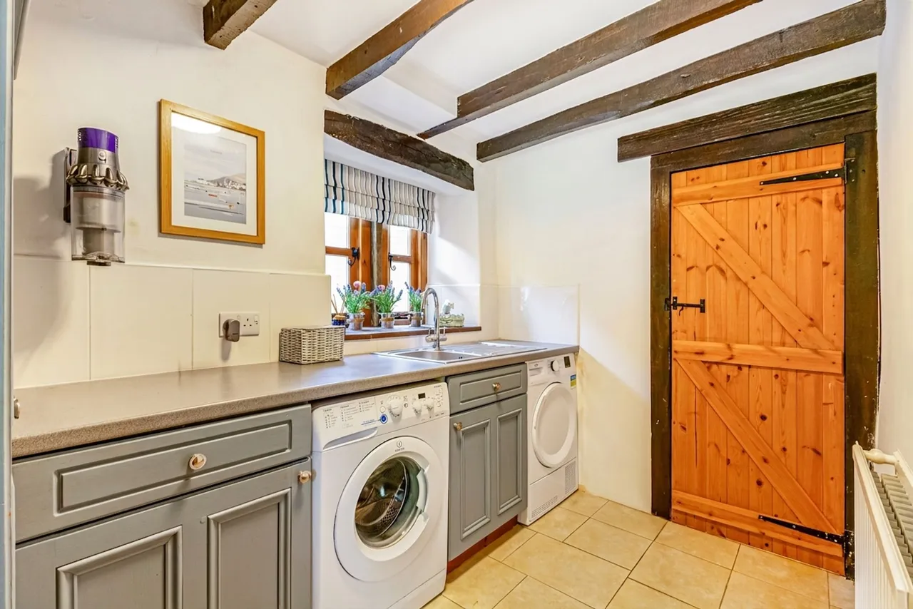 Adlington, Macclesfield, photo 15