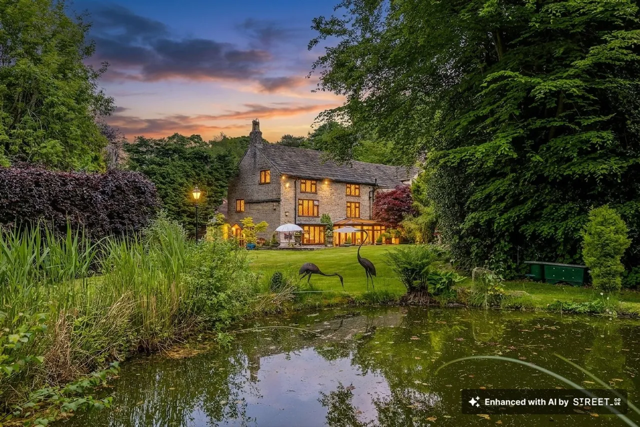 Adlington, Macclesfield, photo 37