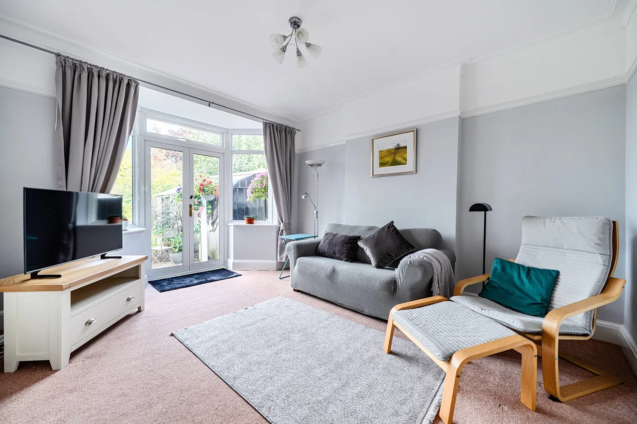 Ladygate Lane, Ruislip, HA4, photo 2