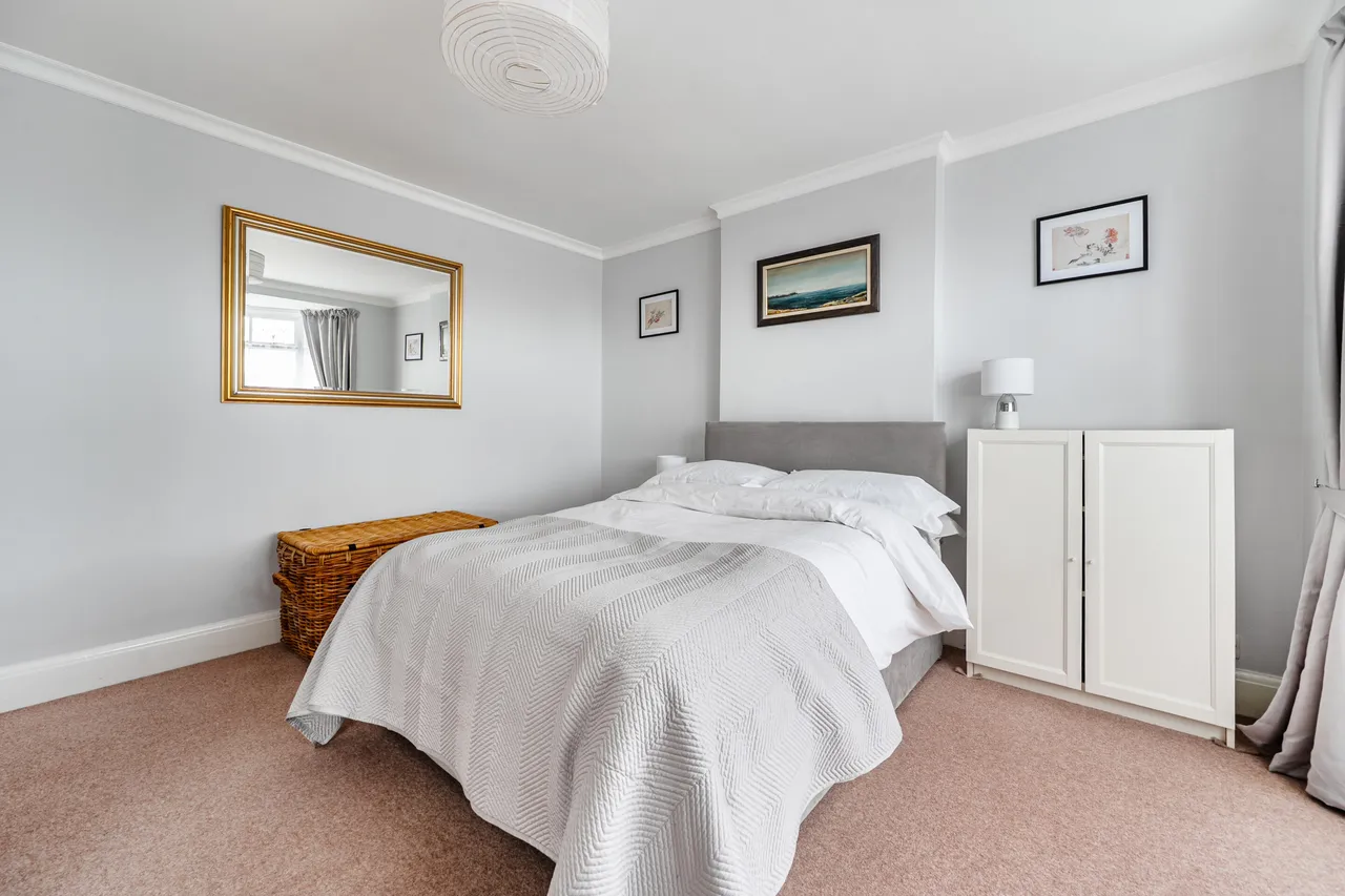 Ladygate Lane, Ruislip, HA4, photo 10