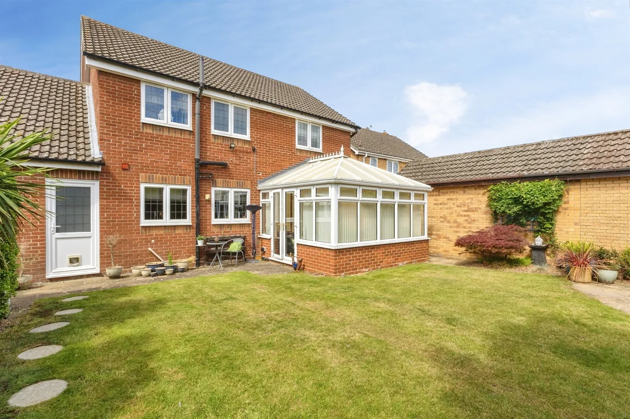 Meadow Way, Horsford, Norwich, photo 2
