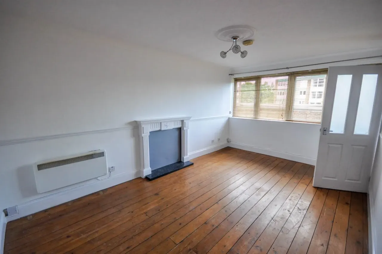Haydon Close, Red House Farm, NE3, photo 2