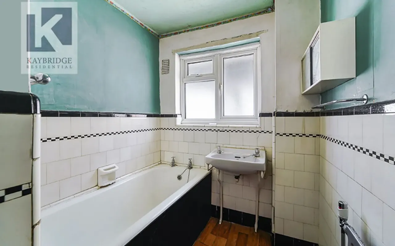 Rosedale Road, Epsom, KT17, photo 8