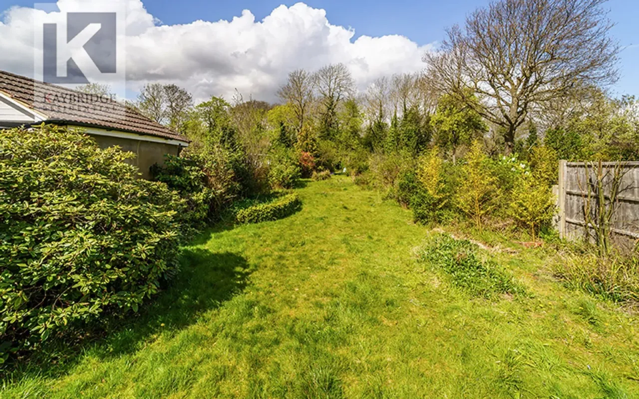 Rosedale Road, Epsom, KT17, photo 9