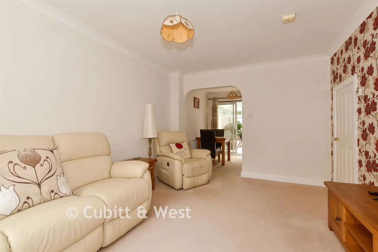 Nyes Lane, Southwater, RH13, photo 5