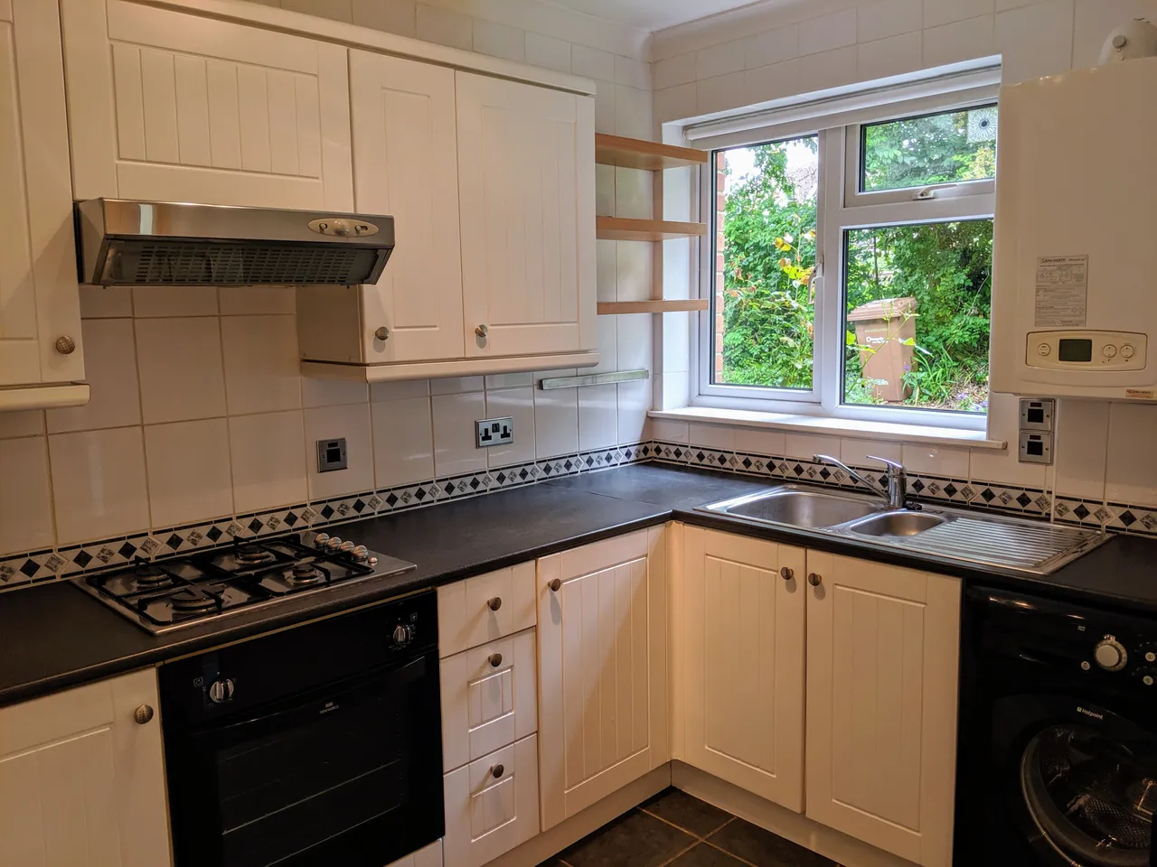 Senlac Road, Romsey, SO51, photo 2