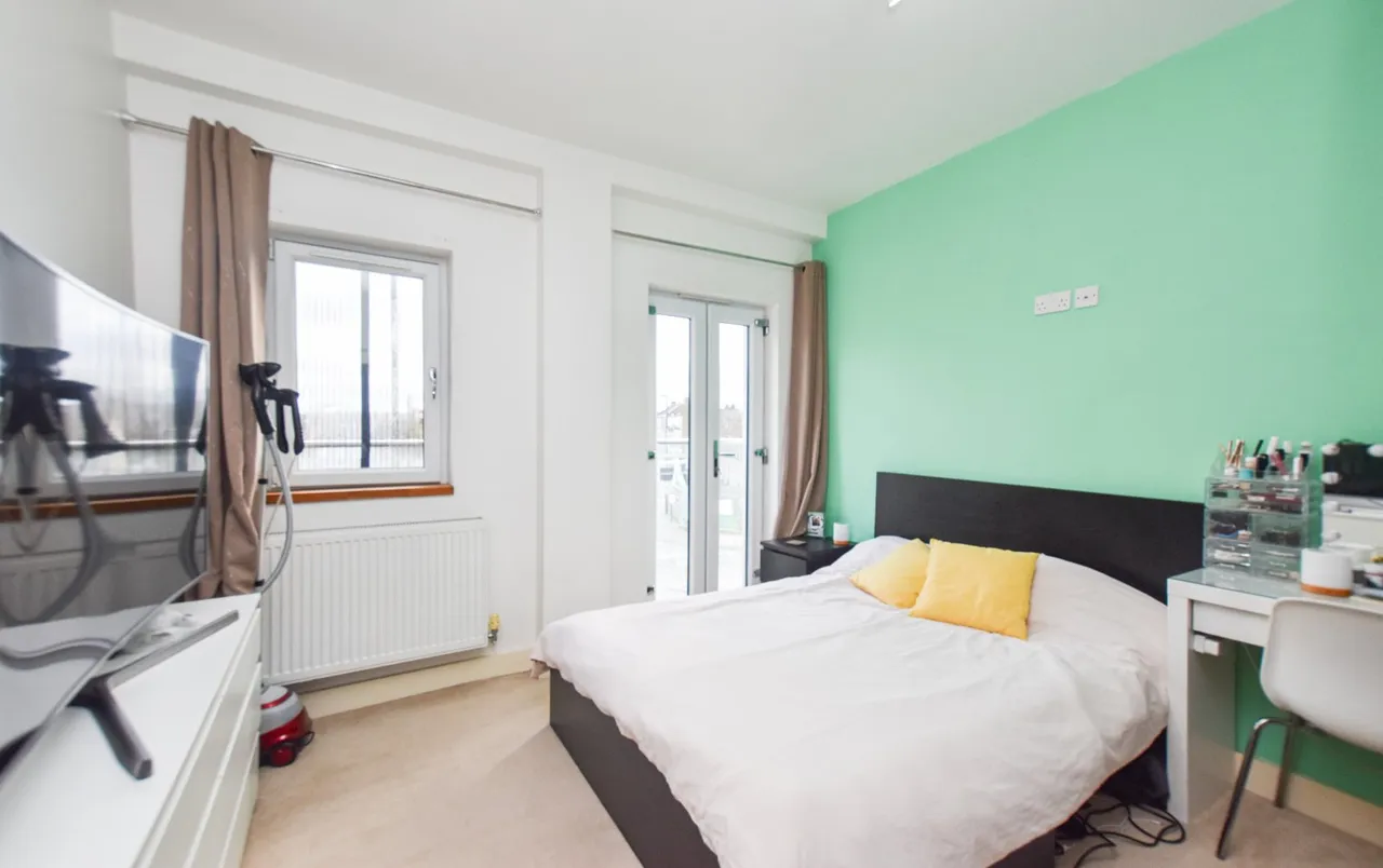 Woodside Green, London, SE25, photo 2
