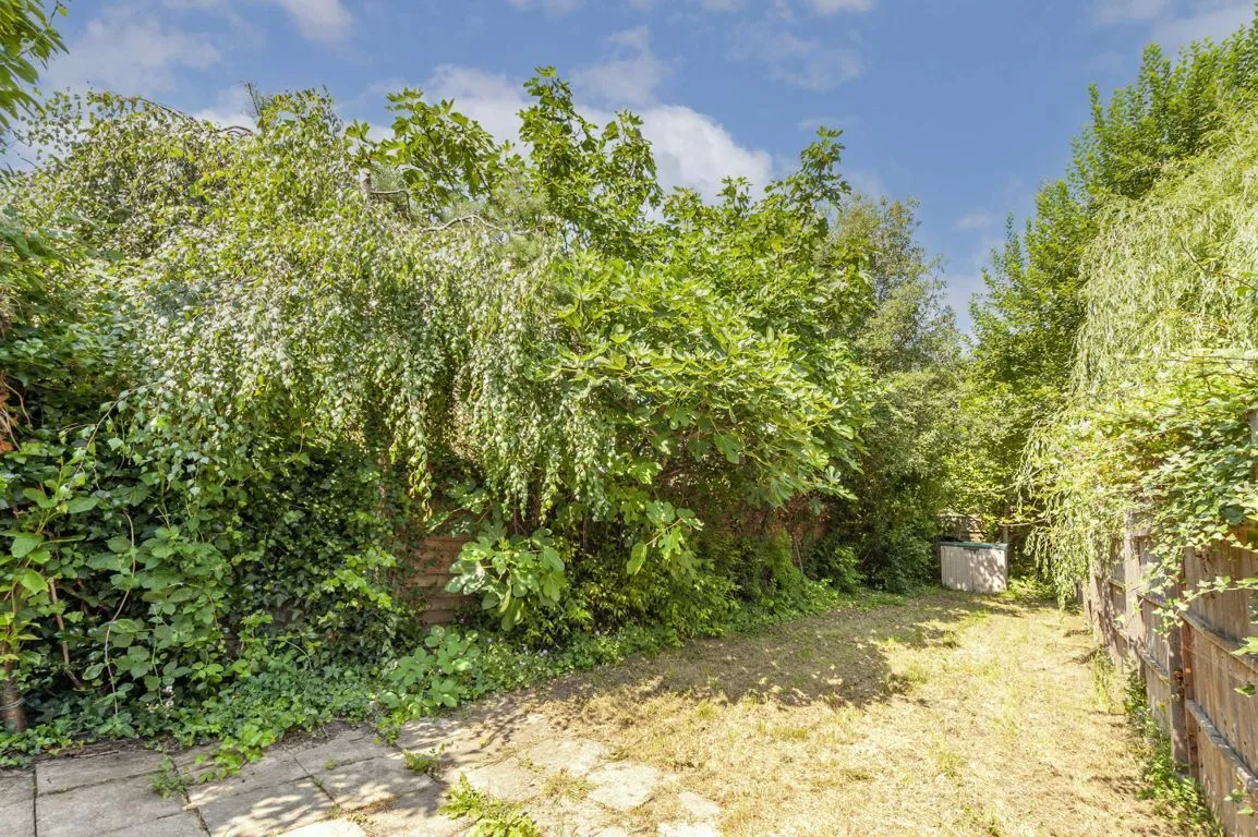 Gleneagle Road, SW16, photo 2