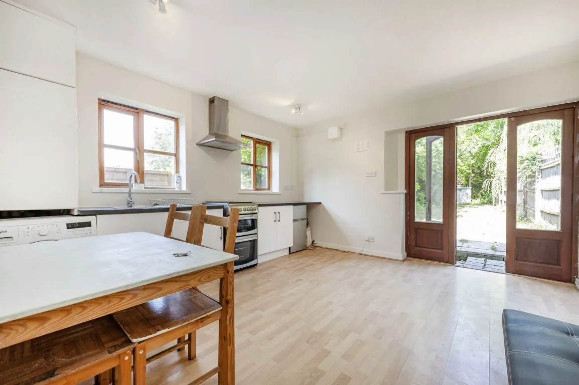 Gleneagle Road, SW16, photo 3