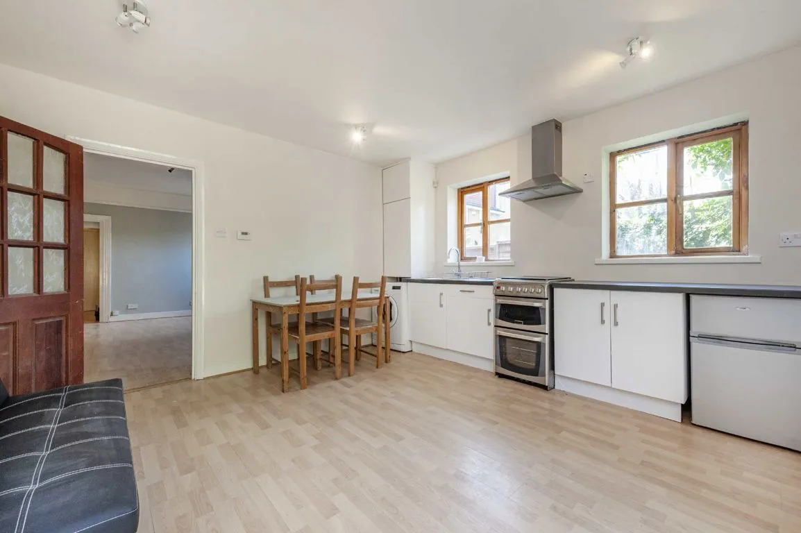 Gleneagle Road, SW16, photo 4