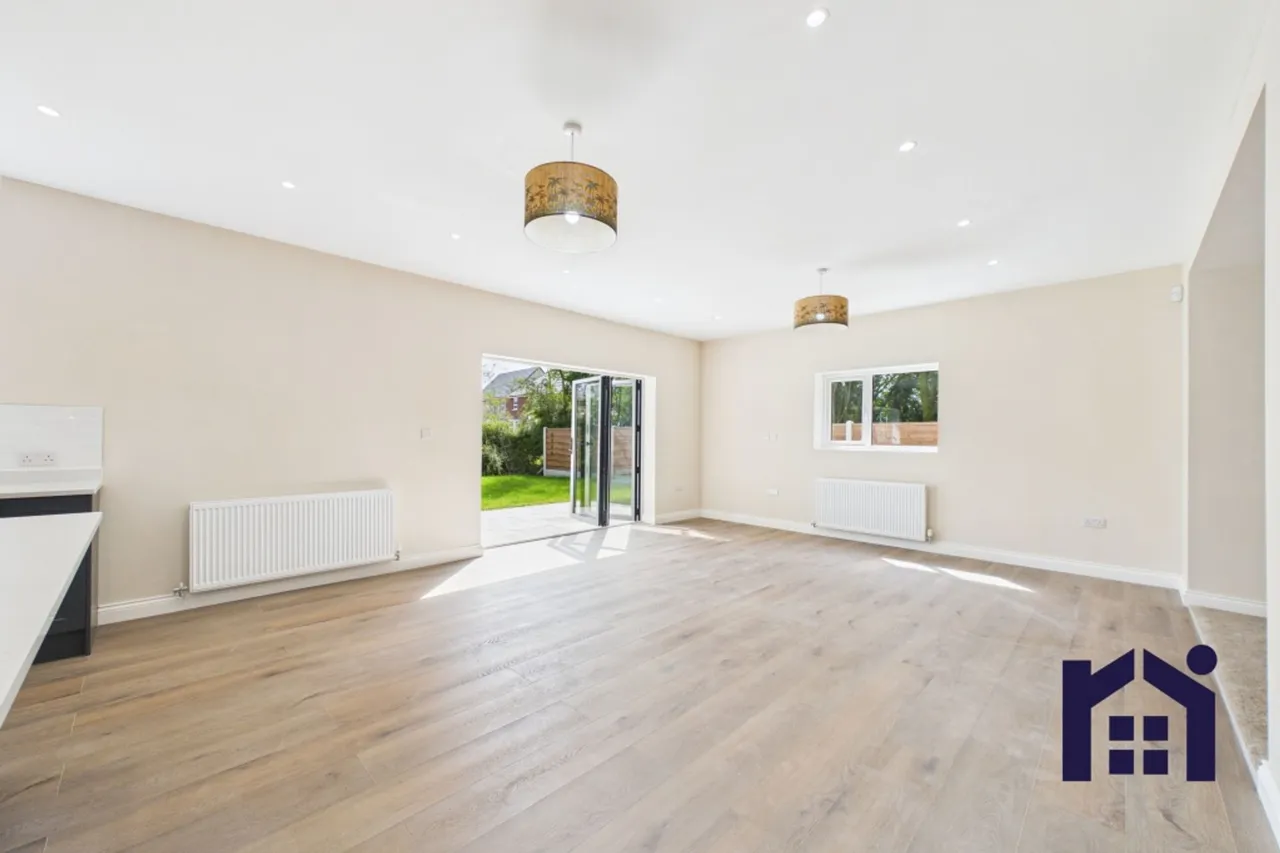 Longmeanygate, Midge Hall, Leyland, PR26 7TB, photo 11