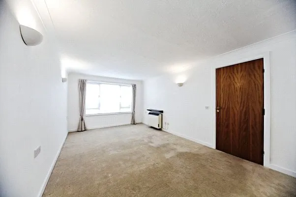 Brighton Road, South Croydon, CR2, photo 2