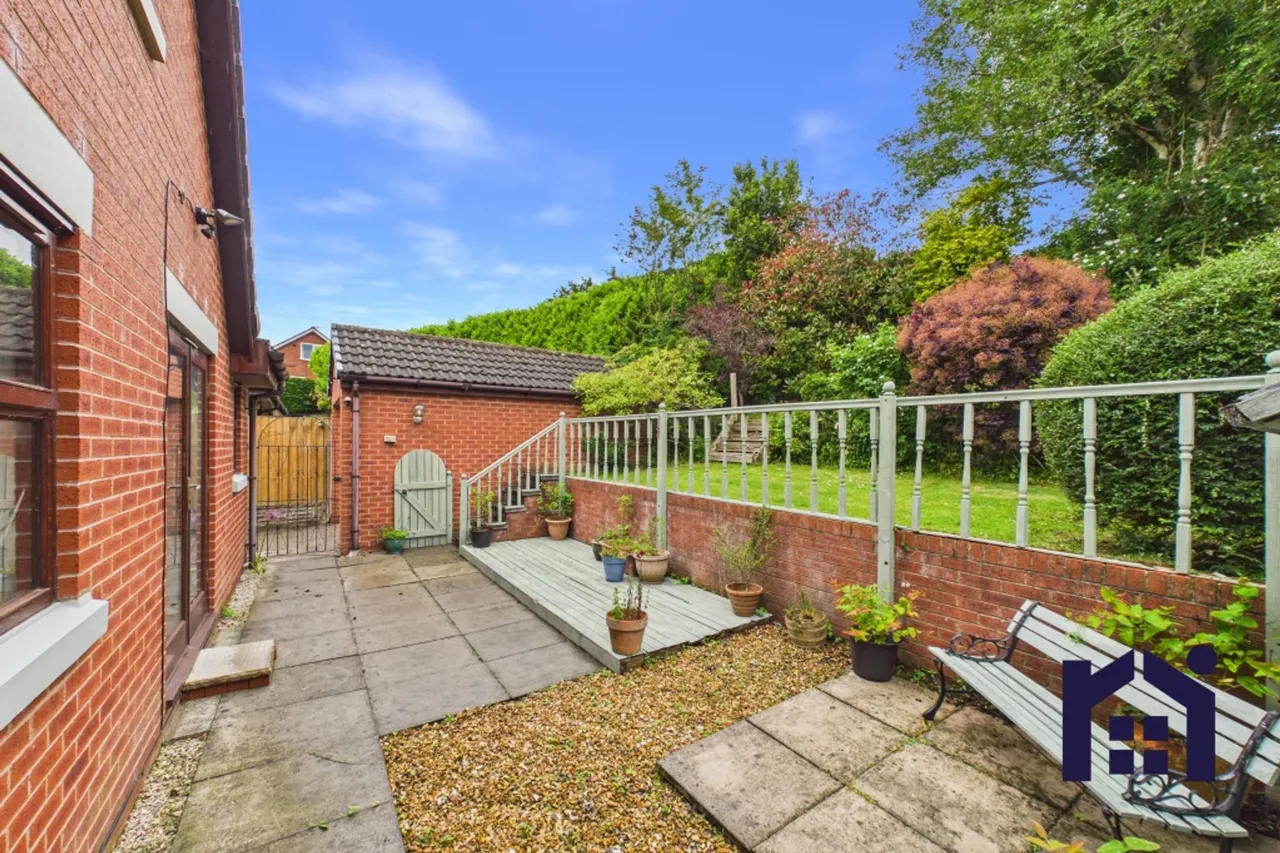 Langton Brow, Eccleston, Chorley, PR7 5PB, photo 4