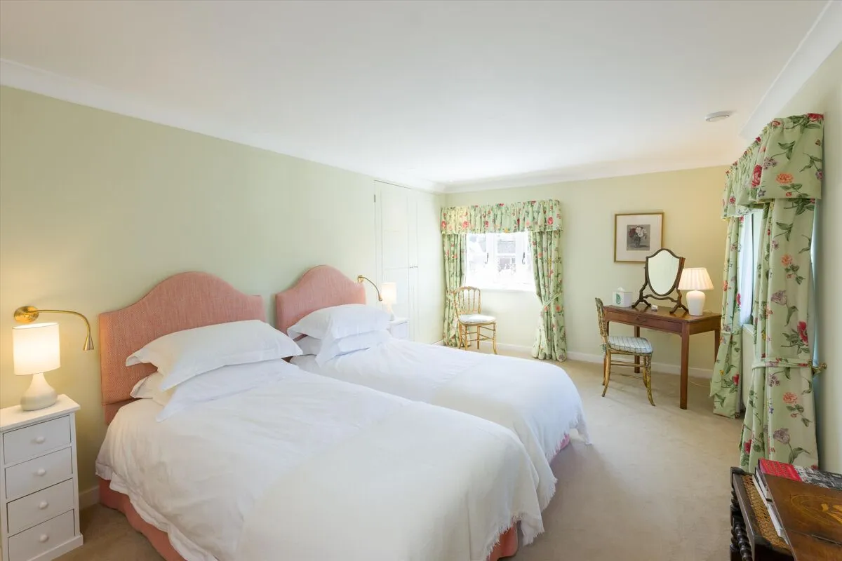 Burdett Street, Ramsbury, SN8, photo 10