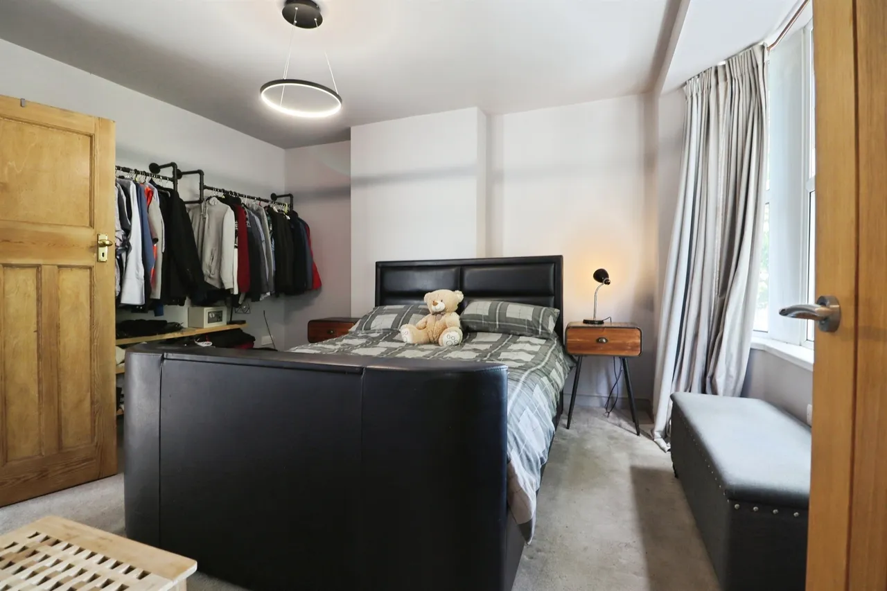 Caerau Lane, Cardiff, CF5, photo 16