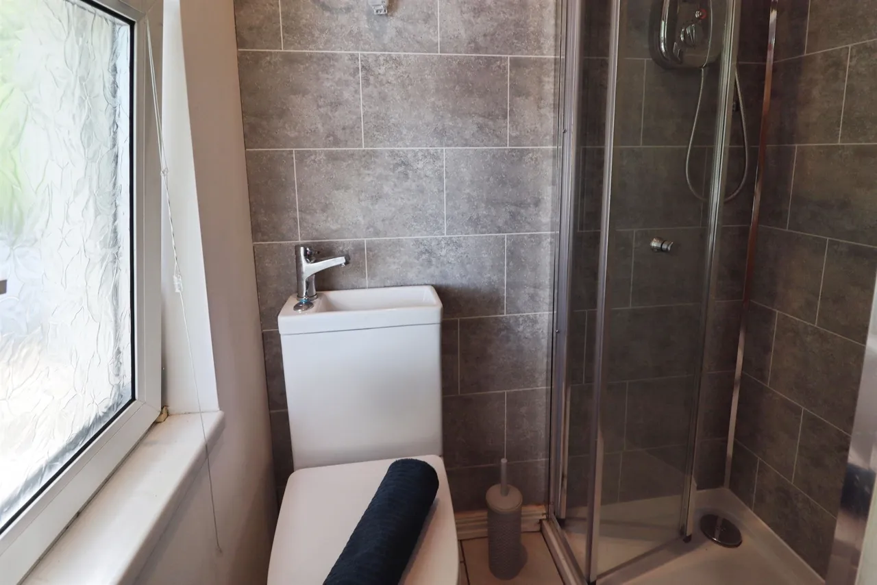 Caerau Lane, Cardiff, CF5, photo 17