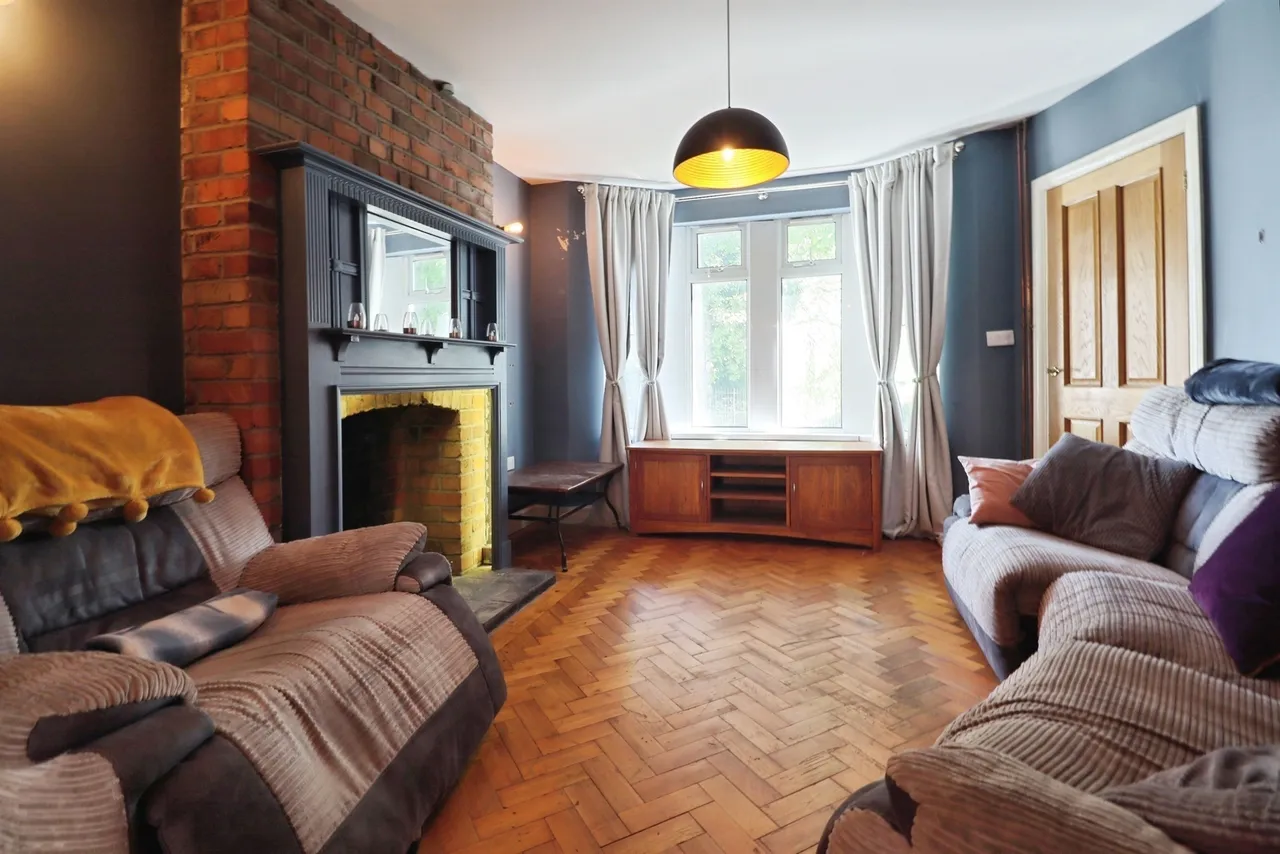 Caerau Lane, Cardiff, CF5, photo 2