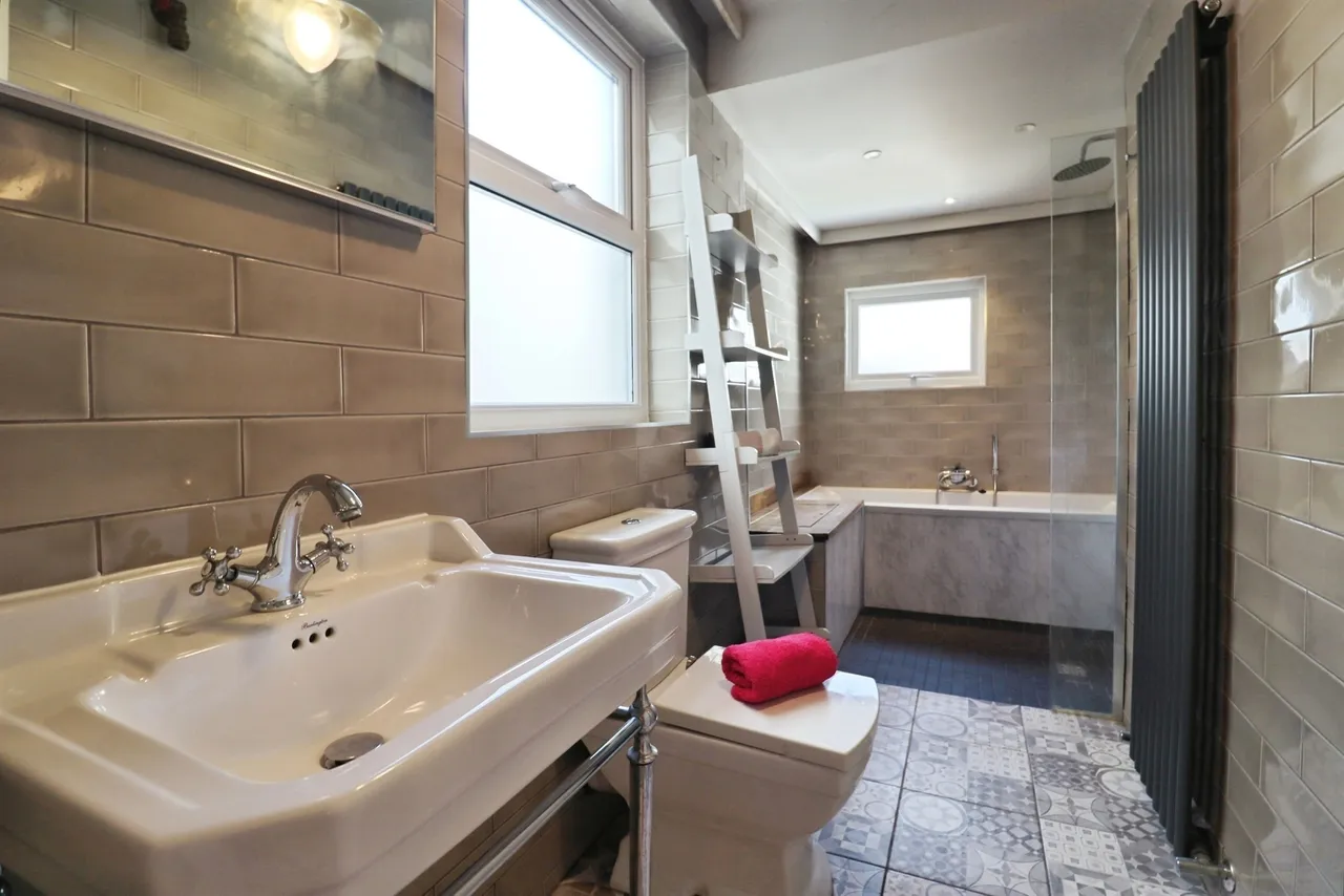 Caerau Lane, Cardiff, CF5, photo 12