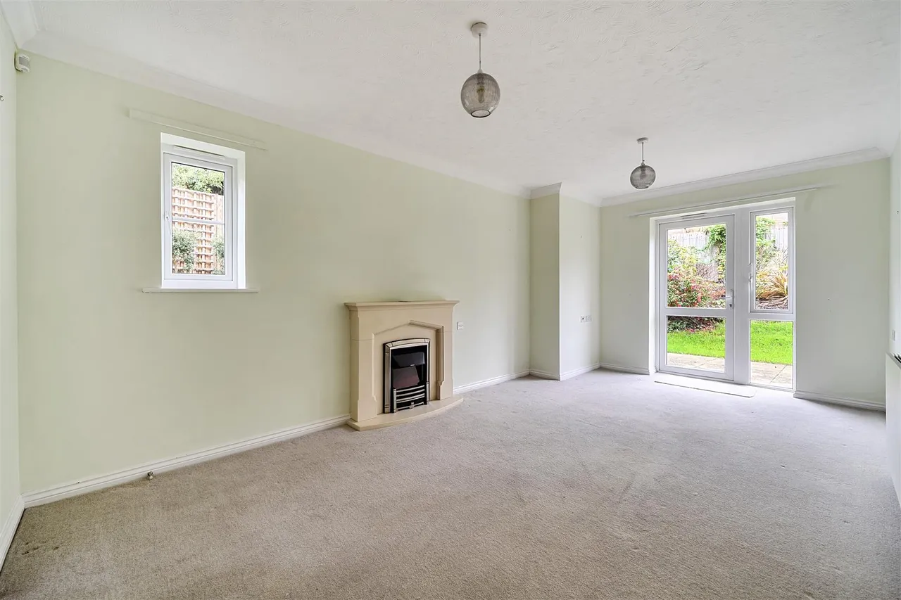 Somerford Road, Cirencester, GL7, photo 2