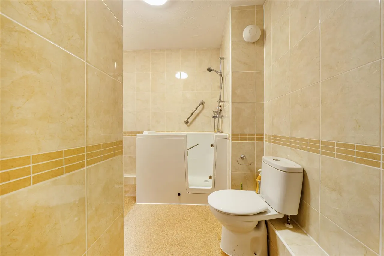 Somerford Road, Cirencester, GL7, photo 8