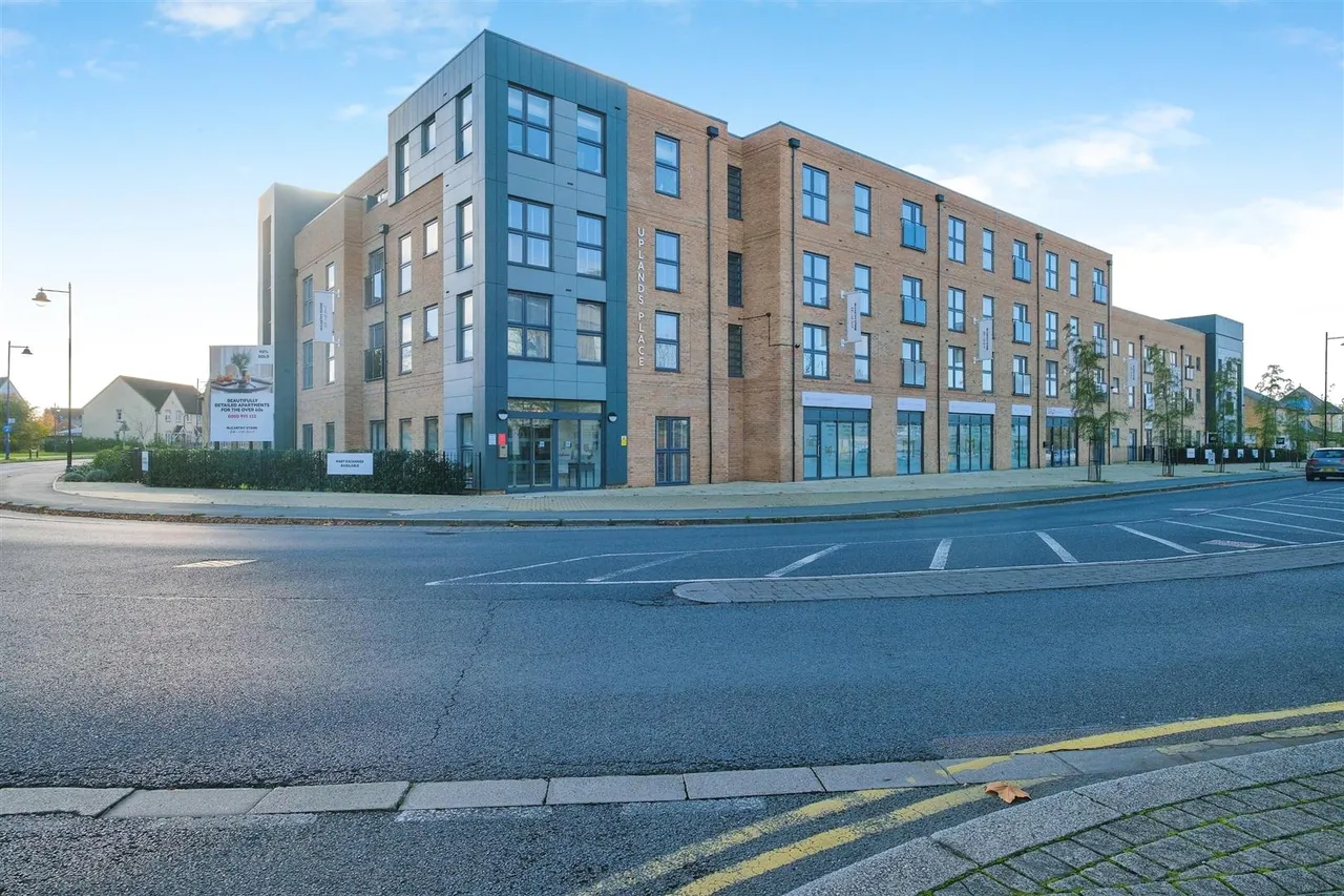 High Street, Great Cambourne, CB23, photo 2