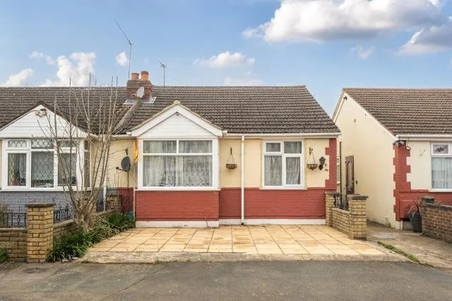 2 bed house for sale, Green Lane, Sunbury-On-Thames, TW16