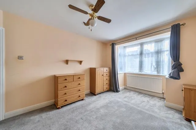 Green Lane, Sunbury-On-Thames, TW16, photo 4