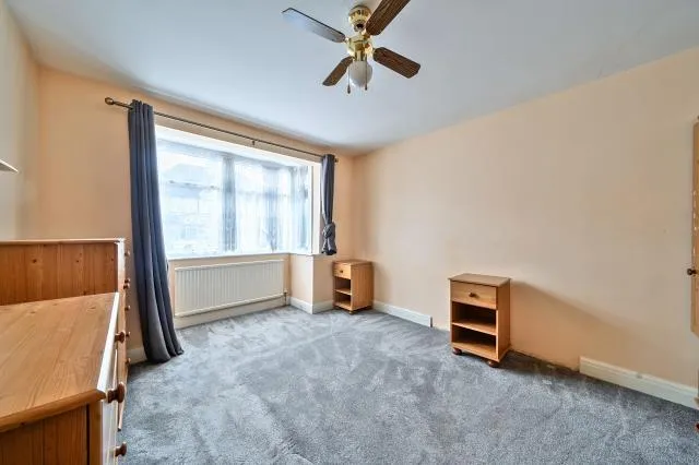 Green Lane, Sunbury-On-Thames, TW16, photo 2