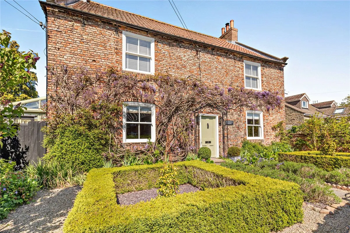Moor Monkton, Between Harrogate and York, YO26, photo 2