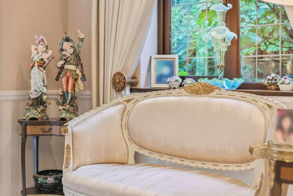 Fairoak Lane, Oxshott, KT22, photo 8