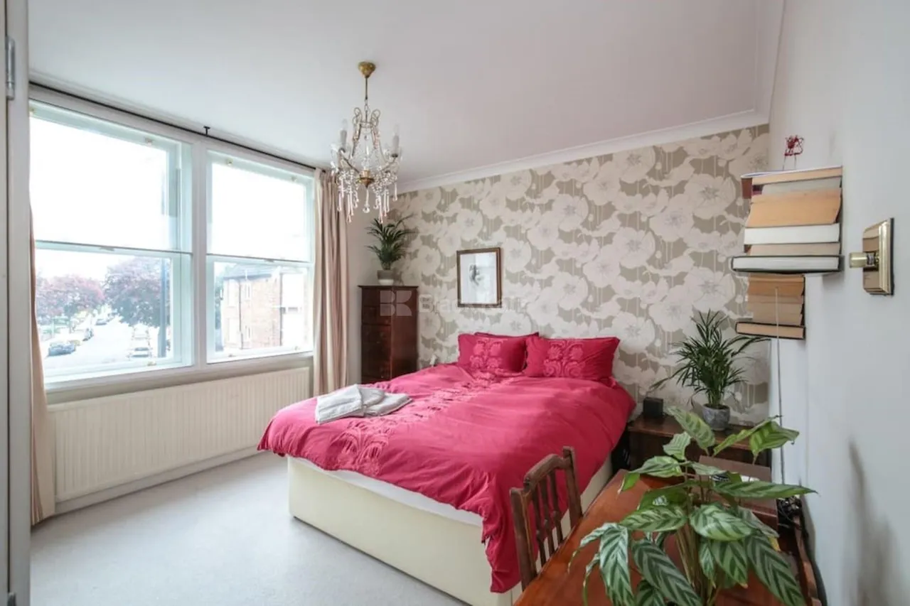 Ferme Park Road, N8, photo 7