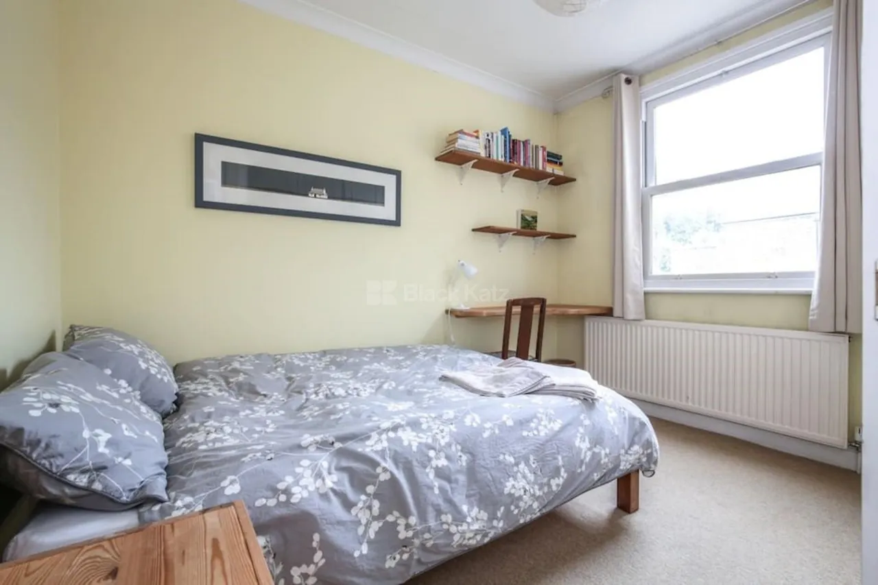 Ferme Park Road, N8, photo 6