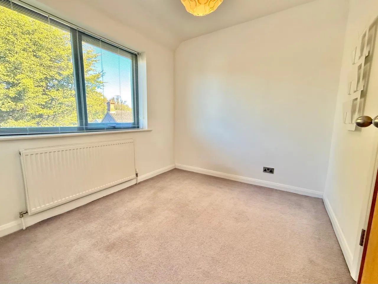 Sussex Avenue, Horsforth, LS18, photo 17