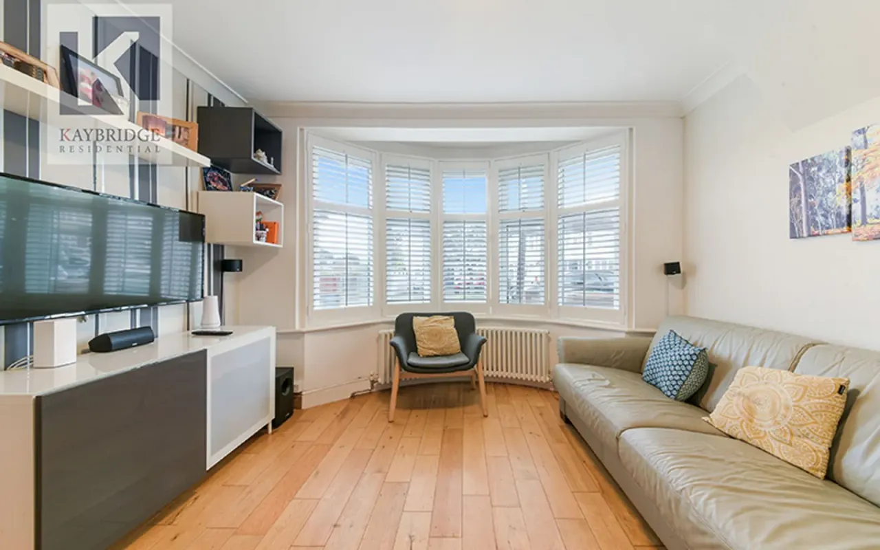Esher Avenue, Cheam, SM3, photo 3