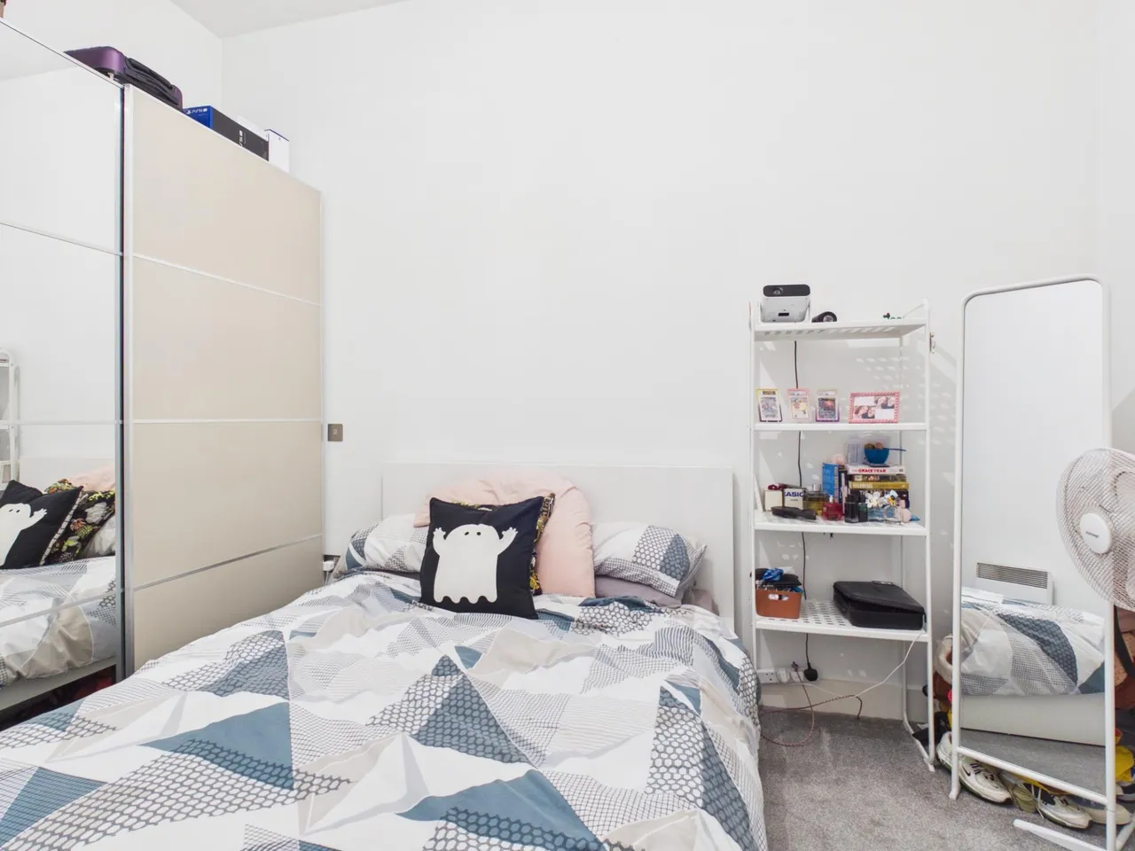 Barton Court Central Way, Warrington, WA2, photo 6