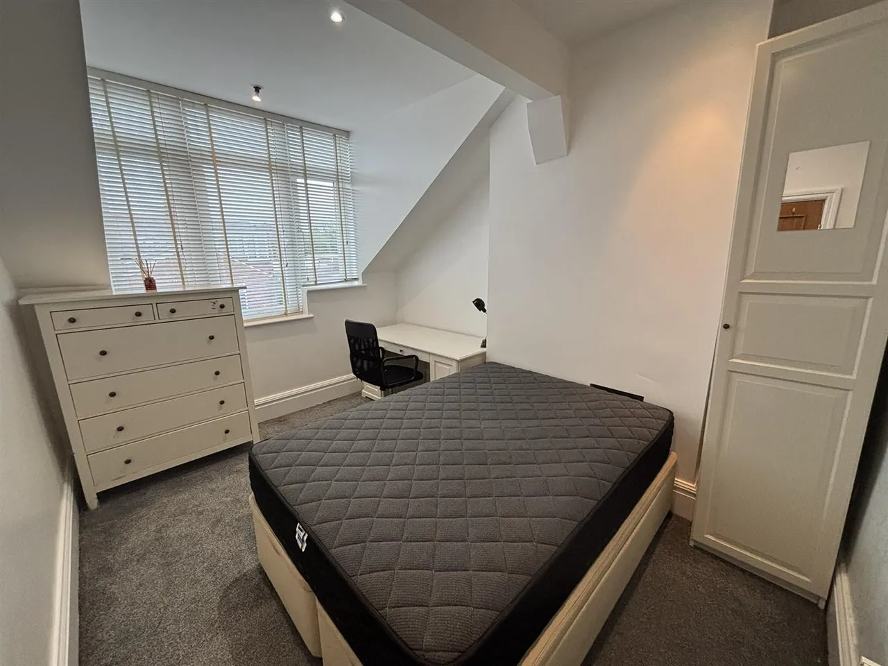 Latchmere Road, Fallowfield, M14, photo 28