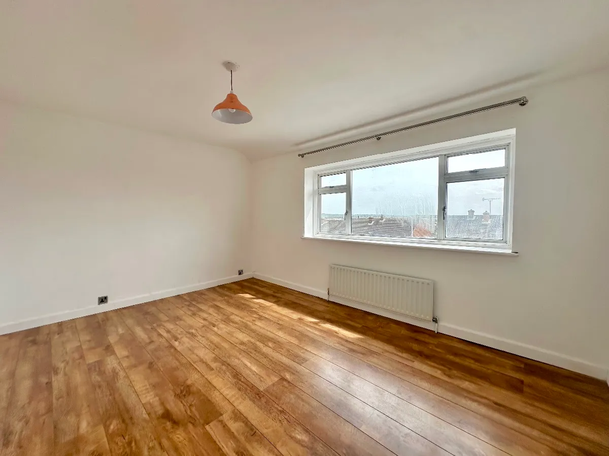 Grange Road, Harold Hill, photo 7