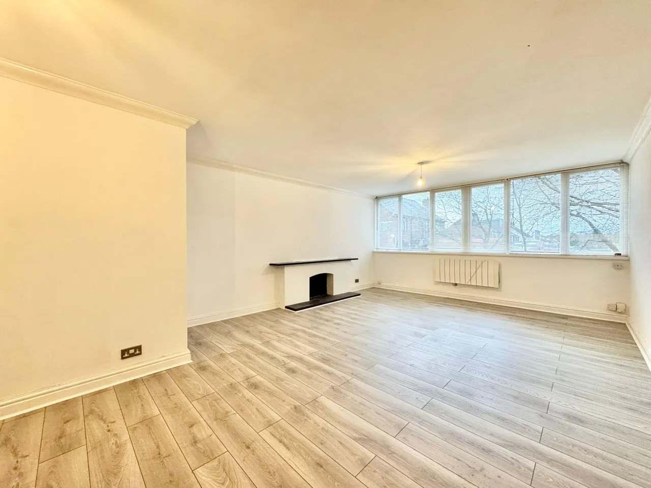Swanston Grange, Dunstable Road, Luton, LU4, photo 2