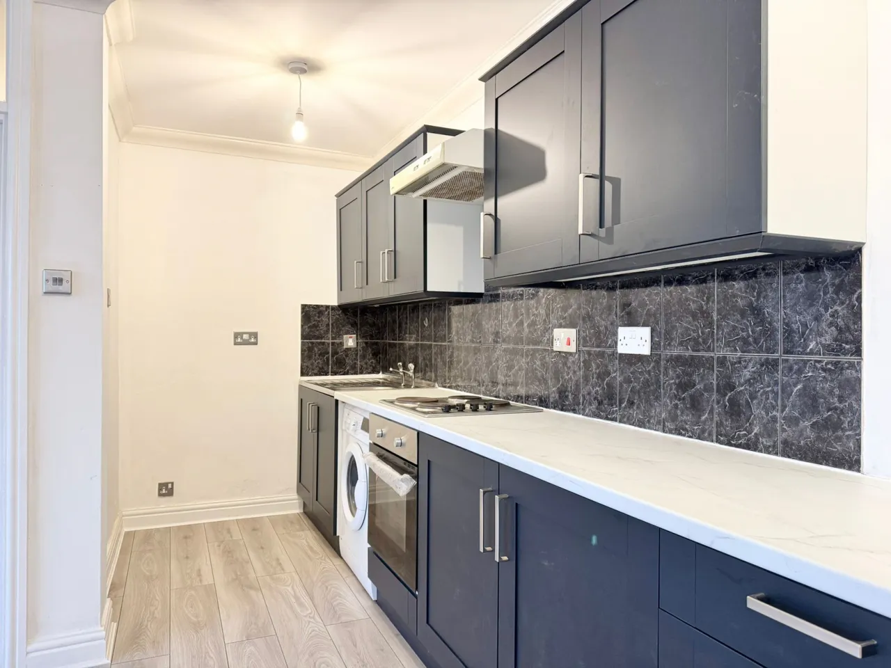 Swanston Grange, Dunstable Road, Luton, LU4, photo 4