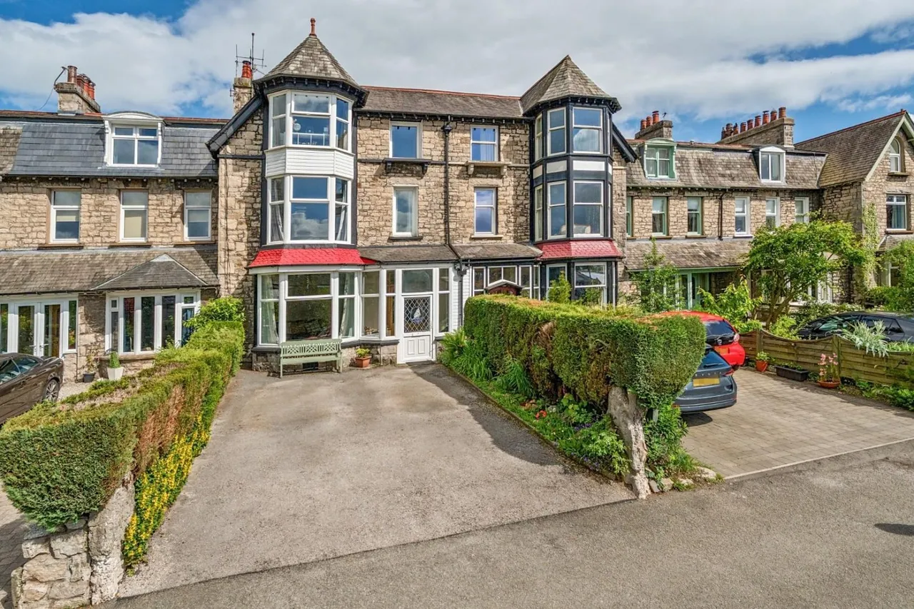 6 bed house for sale — Shap Road, Kendal