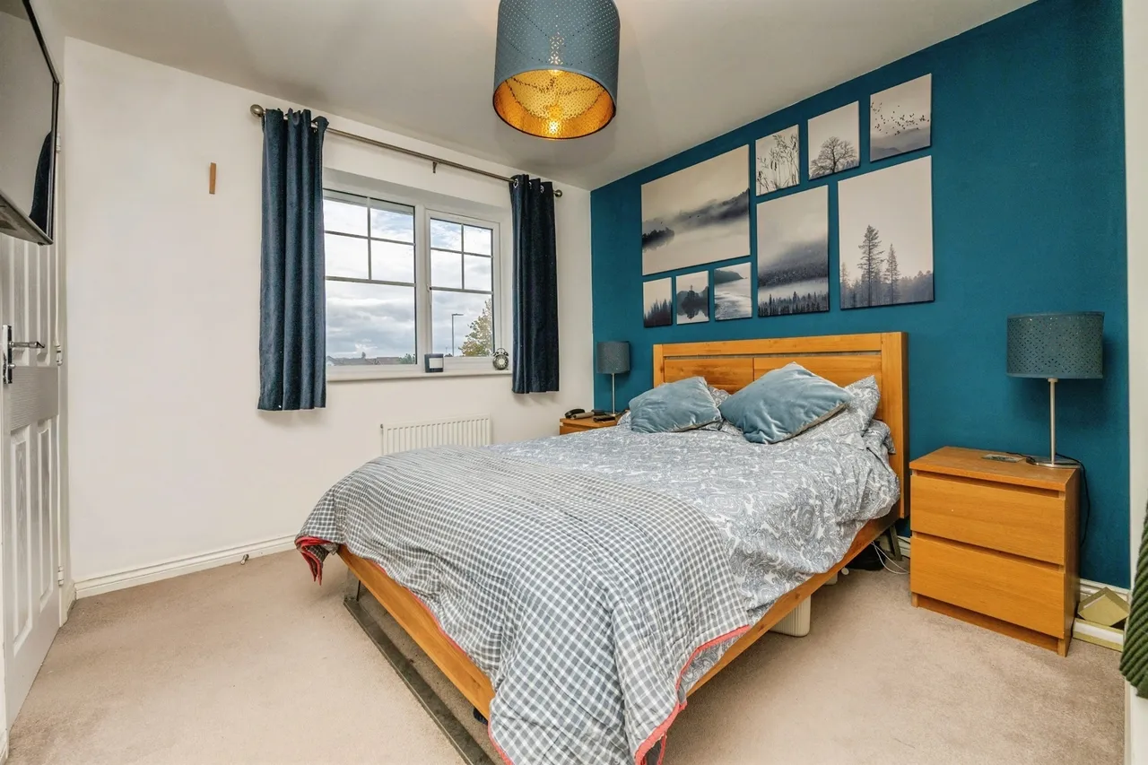 Gorse Fields, Pershore, WR10, photo 9