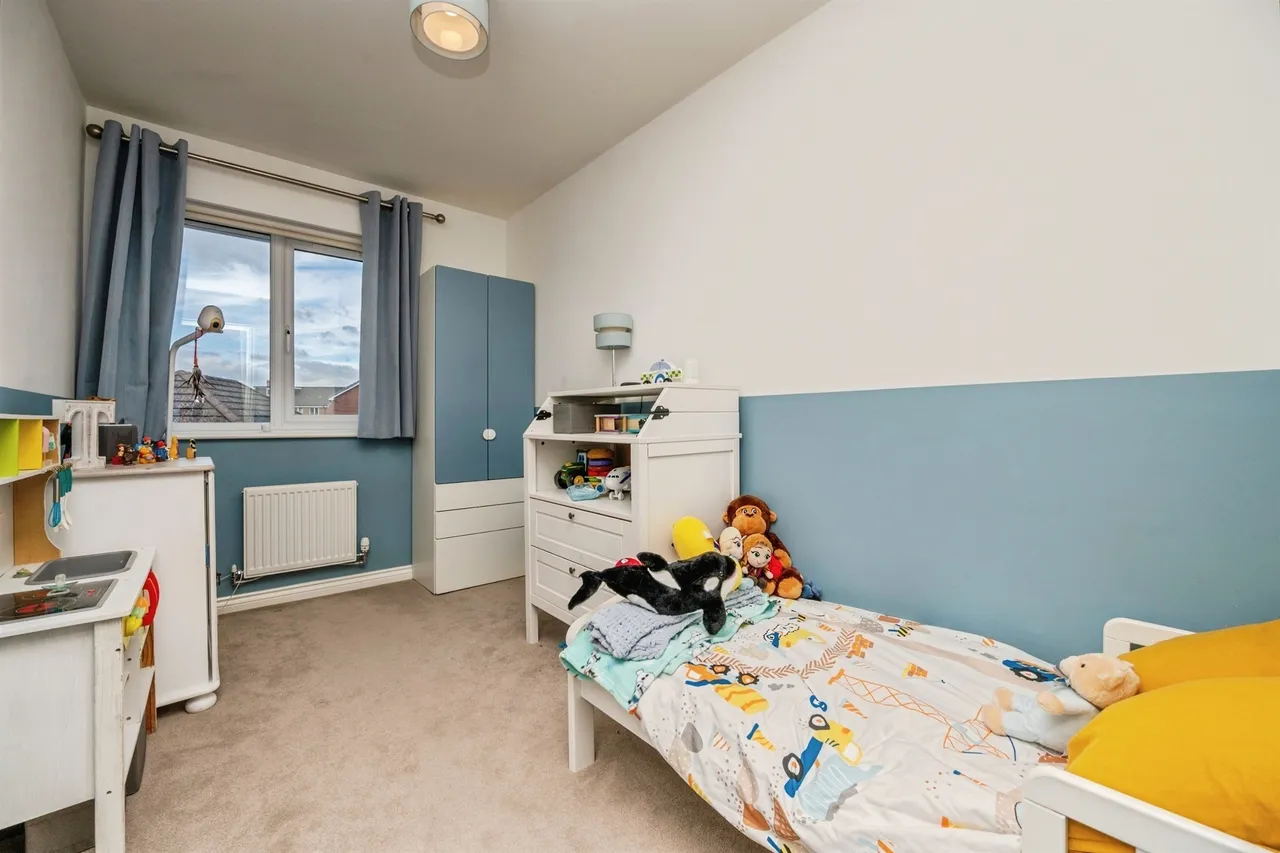 Gorse Fields, Pershore, WR10, photo 13