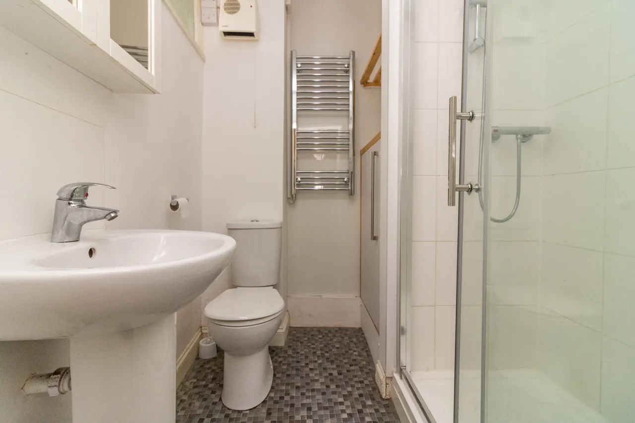 Main Street, Broughton Astley, LE9, photo 9