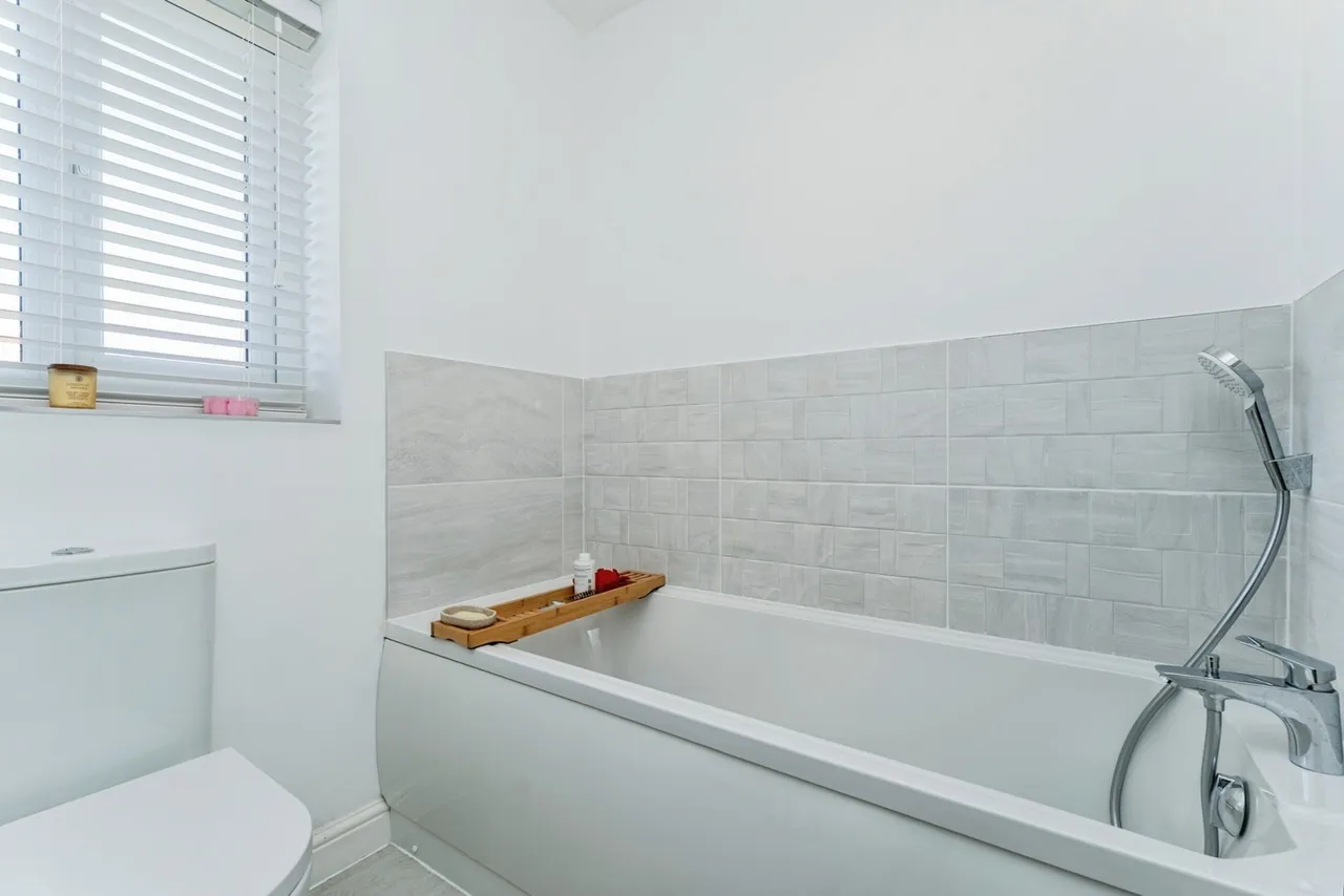 Dreif Tegeirian, Rhyl, LL18, photo 16