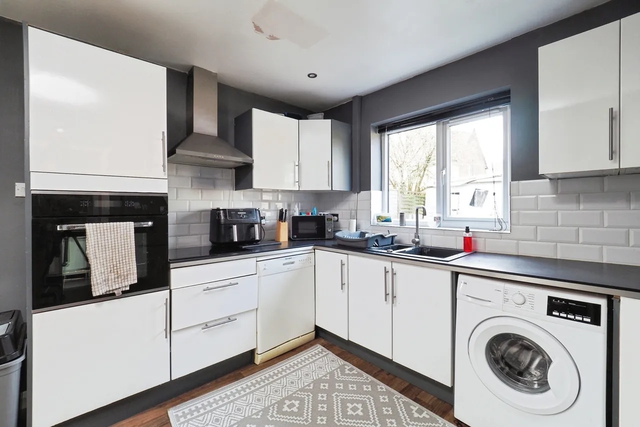 Holly Close, Hucknall, Nottingham, Nottinghamshire, NG15, photo 4