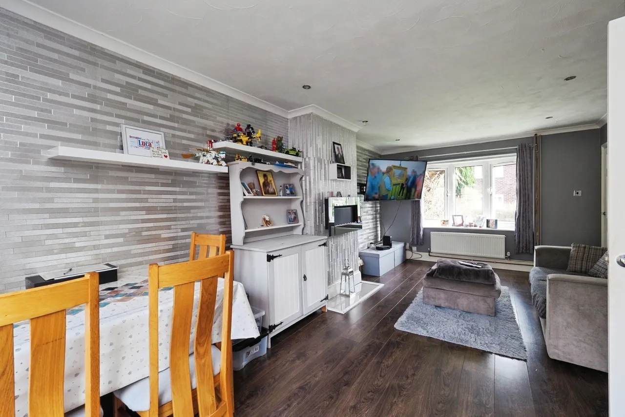 Holly Close, Hucknall, Nottingham, Nottinghamshire, NG15, photo 2