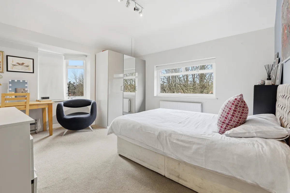 Hendon Lane, London, N3, photo 18