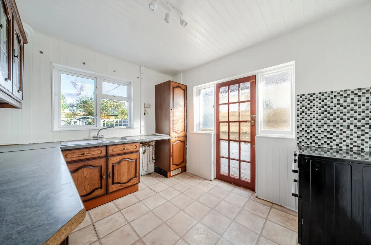 George V Avenue, Lancing, BN15, photo 6