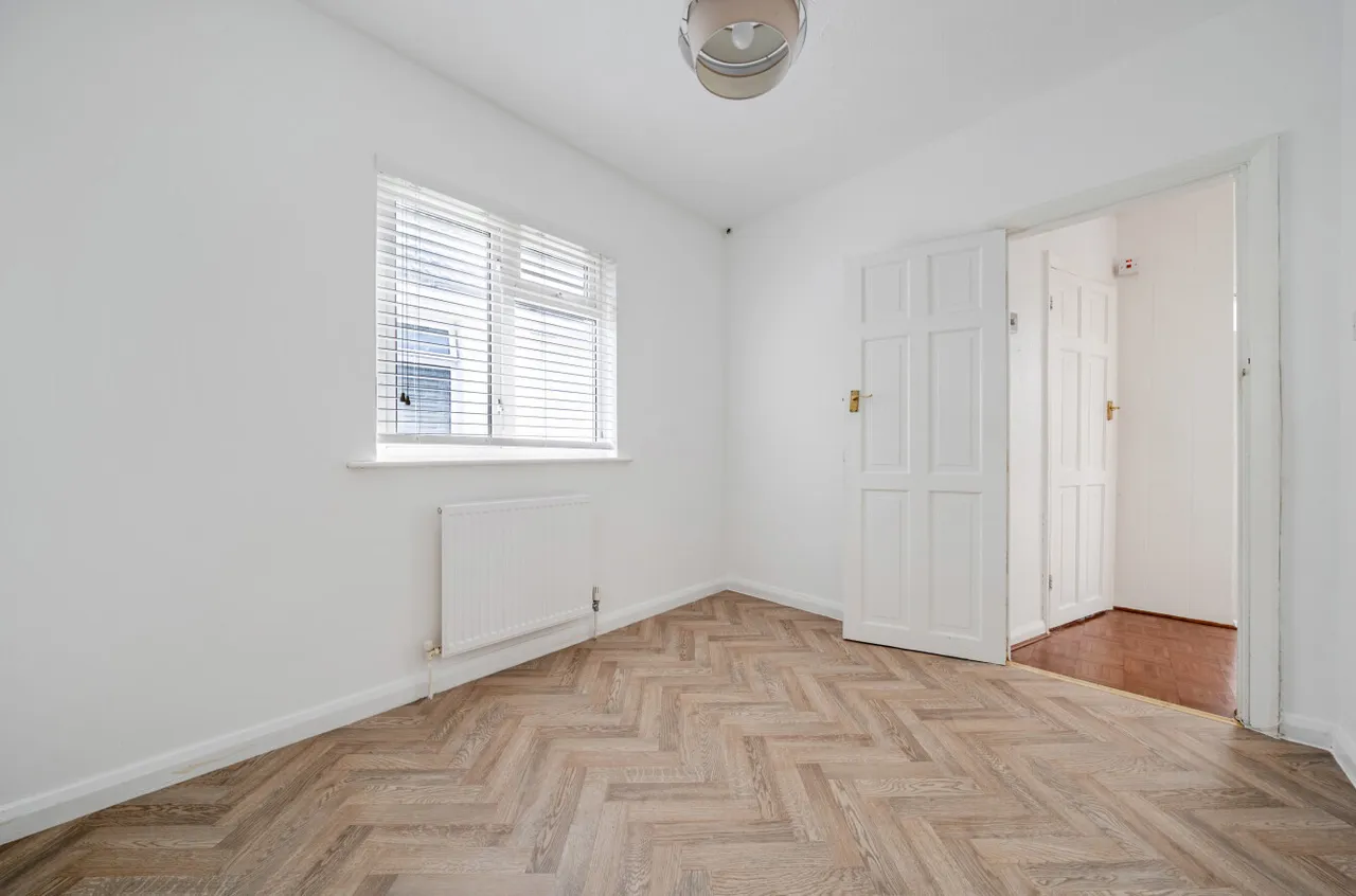 George V Avenue, Lancing, BN15, photo 10