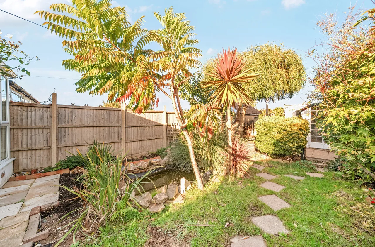 George V Avenue, Lancing, BN15, photo 14